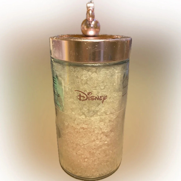 The Creme Shop Disney Minnie Mouse Magic Melt Bath Crystals - Picture 2 of 6